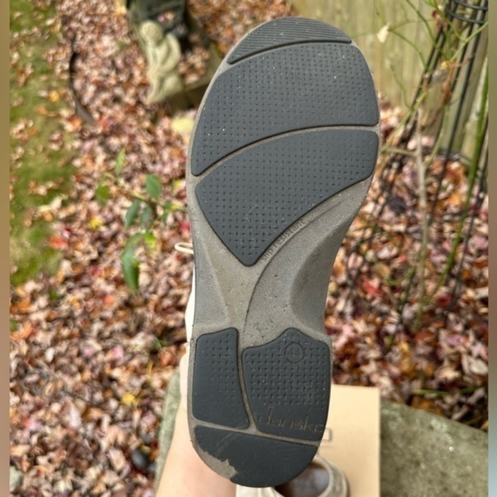 Dansko Men’s Jake Milled Nubuck Taupe Chukka Boots - Size 10.5M - Picture 6 of 12